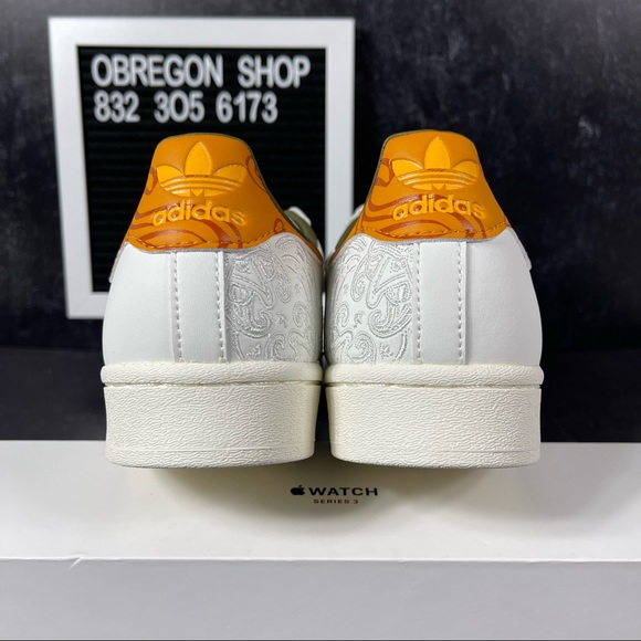 ADIDAS SUPERSTAR BANDANA OFF WHITE FOCUS ORANGE MENS SHOES SIZE 8 GREEN NEW - Picture 3 of 10